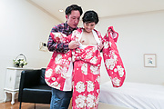 Kimono vợ trong một cái nóng của châu Á trong việc làm. Photo 9